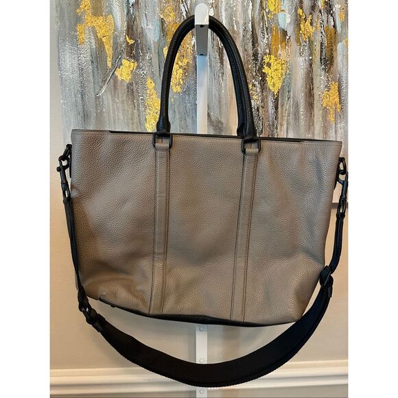 Coach Metro Tote - Picture 5 of 9